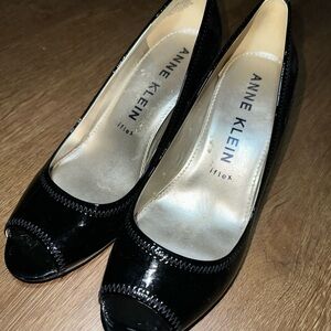 Anne‎ Klein iFlex Peep Toe Block Pumps Black Patent Leather 9.5 Medium